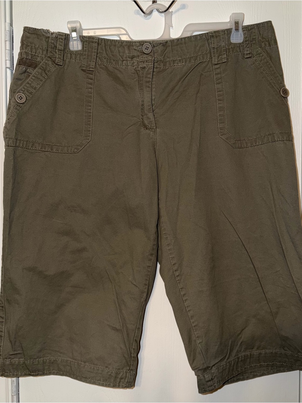 Dalia Collection Olive Green Cargo Bermuda Shorts gorpcore utility